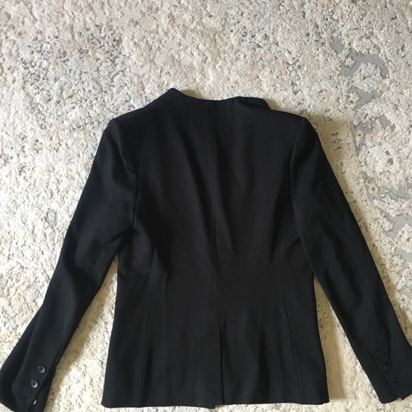 Madewell modern collarless blazer in black - Picture 8 of 8